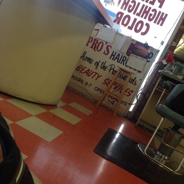 The Pro's Hair Salon in El Paso