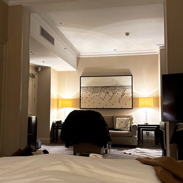 Снимок сделан в Grosvenor House Hotel, a JW Marriott Hotel пользователем H A ,🌟 2/28/2024