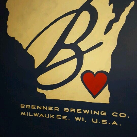Foto tirada no(a) Brenner Brewing Co. por Val R. em 12/3/2016