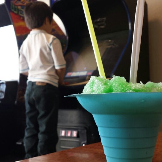 Photo taken at Cool Cones Shave Ice by Yadi G. on 6/14/2014