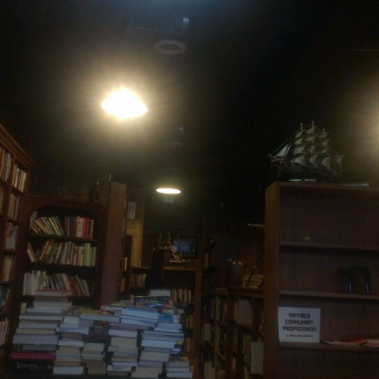 Photo taken at Uncharted Books by Michael W. on 8/12/2013