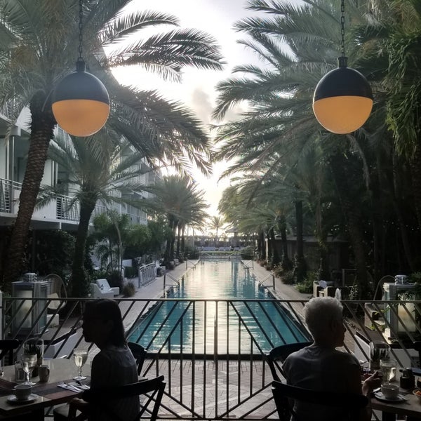 5/4/2019에 Michael W.님이 National Hotel Miami Beach에서 찍은 사진