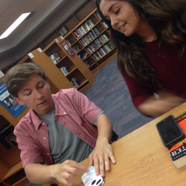 Listening library. Listening library. Single convention on narcotic drugs. Listening library. Фотография библиотеки.