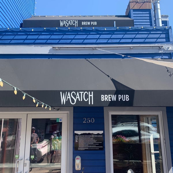 Foto tirada no(a) Wasatch Brew Pub por Patrick S. em 9/17/2021
