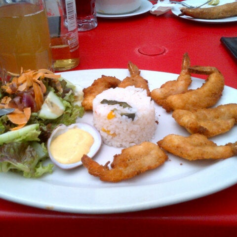 Foto tirada no(a) Mariscos Baby Fish por MIRE H. em 3/31/2013