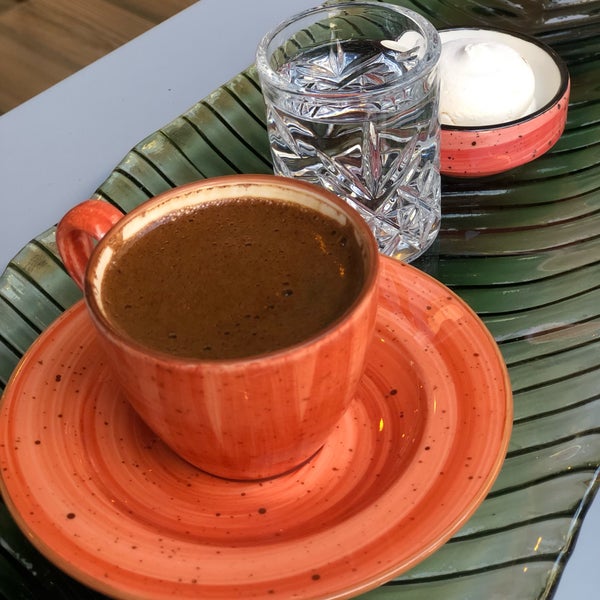 5/18/2019에 Esra G.님이 CAFELLA COFFEE &amp; CHOCOLATE에서 찍은 사진