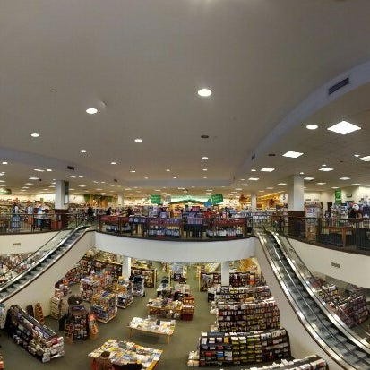Barnes Noble Now Closed New Springville 21 Tips From 1868