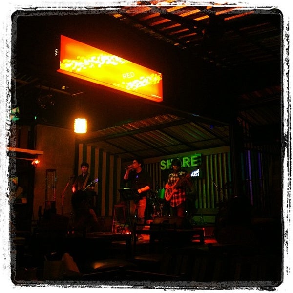 Кафе wave. Барная стойка дерево. Ангел за баром. Share bar. Share bar.