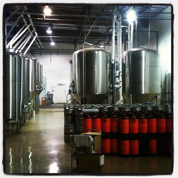 1/27/2013 tarihinde BradandAimee S.ziyaretçi tarafından The Phoenix Ale Brewery'de çekilen fotoğraf