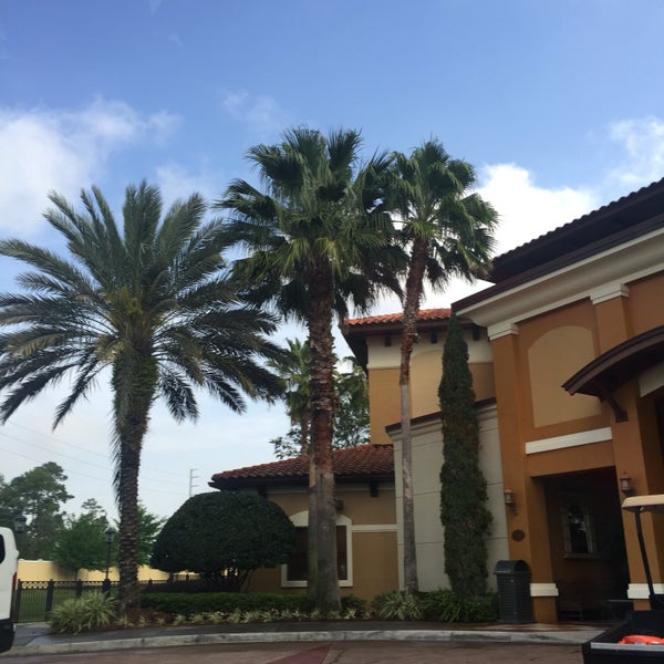 Снимок сделан в Floridays Resort Orlando пользователем Alenka D. 3/29/2016