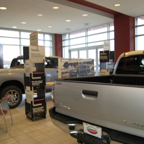 รูปภาพถ่ายที่ Toyota of Fayetteville โดย Toyota of Fayetteville เมื่อ 9/19/2014