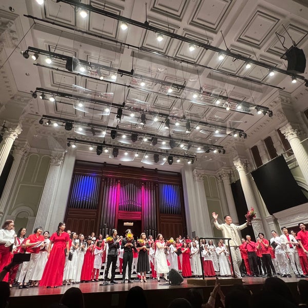 Das Foto wurde bei Victoria Theatre &amp; Victoria Concert Hall von Chew Geok C. am 5/8/2022 aufgenommen
