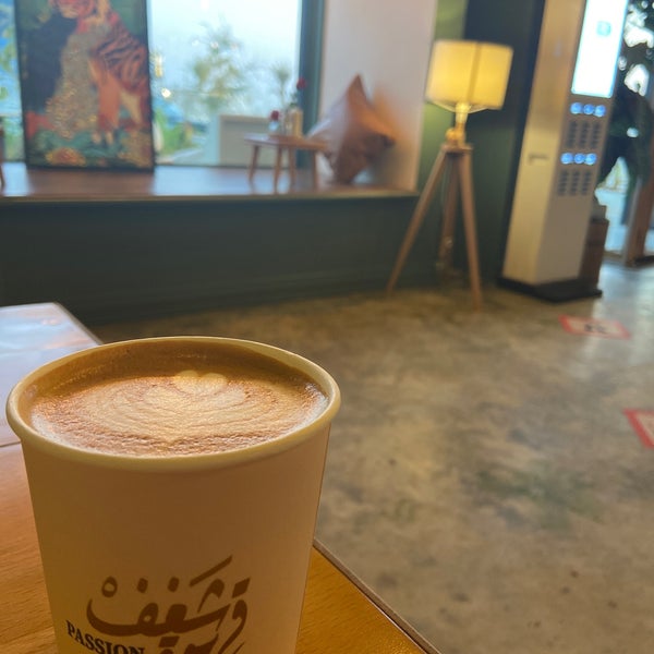 Foto tirada no(a) Passion Cafe por Abdulhadi em 8/20/2021