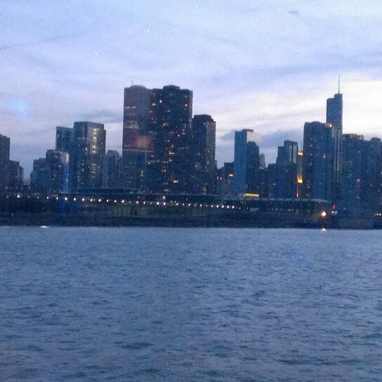 Das Foto wurde bei Spirit of Chicago Cruises von Ibrahim M. am 4/15/2013 aufgenommen