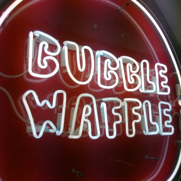 Photo taken at Bubble Waffle by Iia H. on 1/30/2018