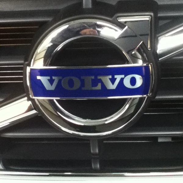 Volvo of Edmonton Car Dealership in Edmonton