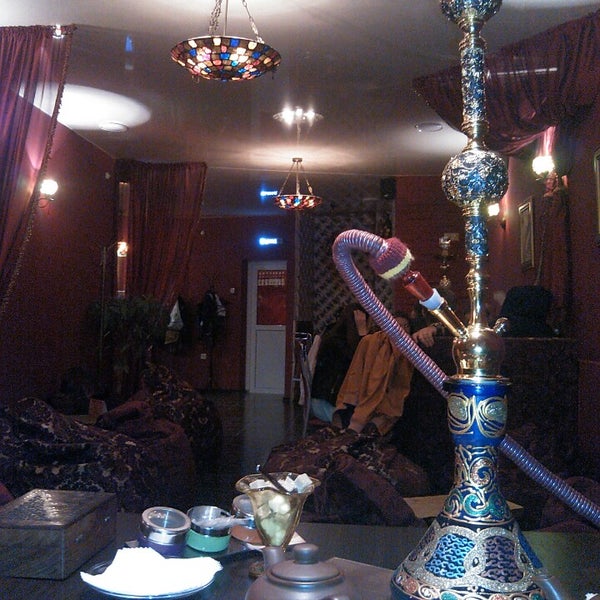 รูปภาพถ่ายที่ Shisha โดย Ksenia O. เมื่อ 4/18/2013