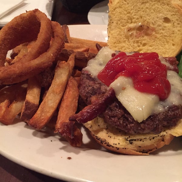 Joe's American Bar & Grill (Now Closed) American Restaurant in Short