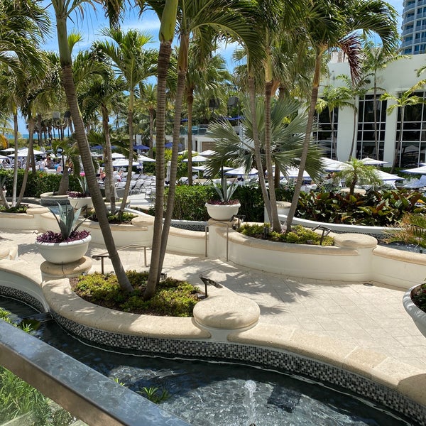 Снимок сделан в Loews Miami Beach Hotel пользователем Michael L. 4/8/2021