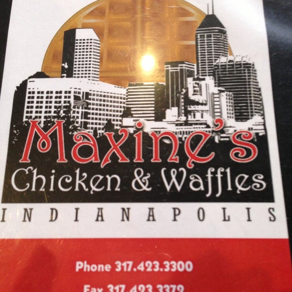 Das Foto wurde bei Maxine&#39;s Chicken &amp; Waffles von Nubianvixen am 3/10/2013 aufgenommen