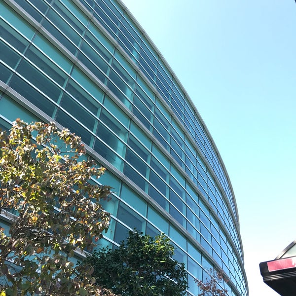 杏林大学病院前バス停 三鷹 新川6 Da Fotograflar