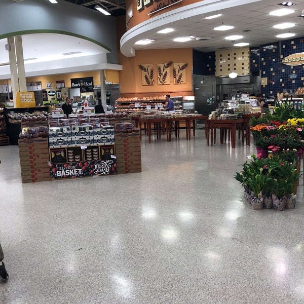Publix Grocery Store in Savannah