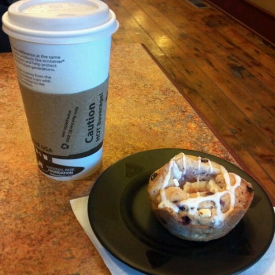 11/9/2012 tarihinde Nick A.ziyaretçi tarafından Jitterz Coffee &amp; Cafe'de çekilen fotoğraf