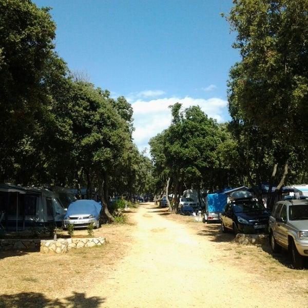 รูปภาพถ่ายที่ Camping Straško โดย SiV เมื่อ 7/26/2013