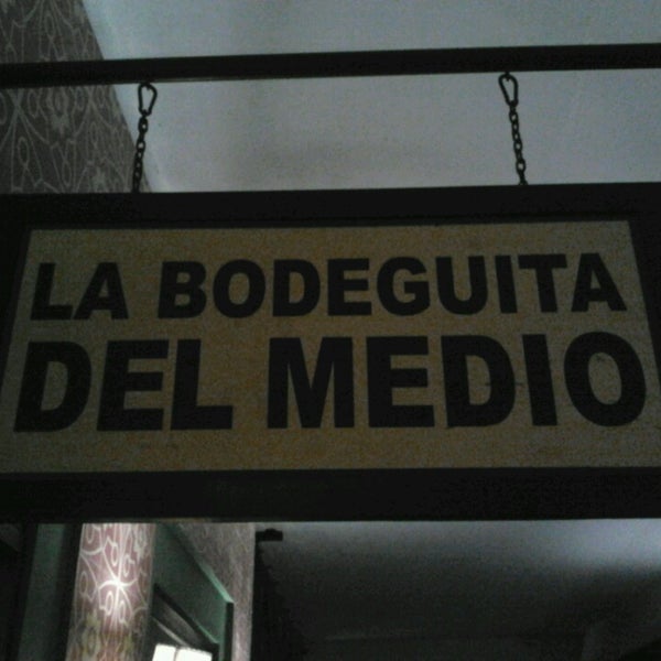 3/18/2013にJorge A. C.がLa Bodeguita del Medioで撮った写真