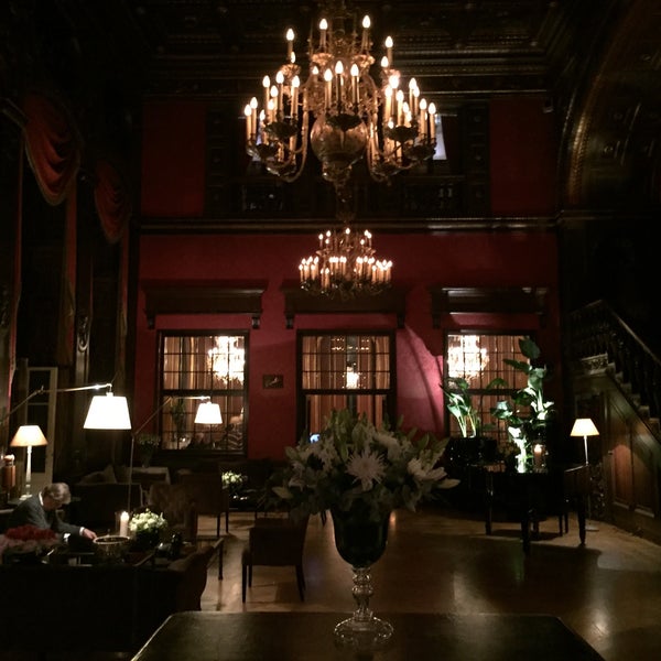 Das Foto wurde bei Schlosshotel Berlin von Jan B. am 10/21/2015 aufgenommen