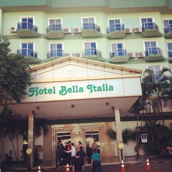 Photo taken at Bella Italia Hotel &amp; Eventos by Luiz Augusto B. on 3/17/2013