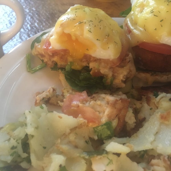 Crackers & Co. Café 43 tips from 1671 visitors