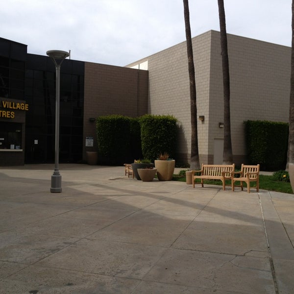 3/7/2013にWhite D.がThe Shops at La Jolla Villageで撮った写真