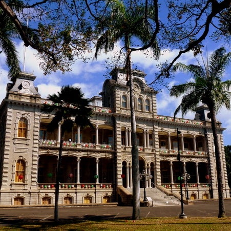 Here's a shot of Iolani Palace in Honolulu.