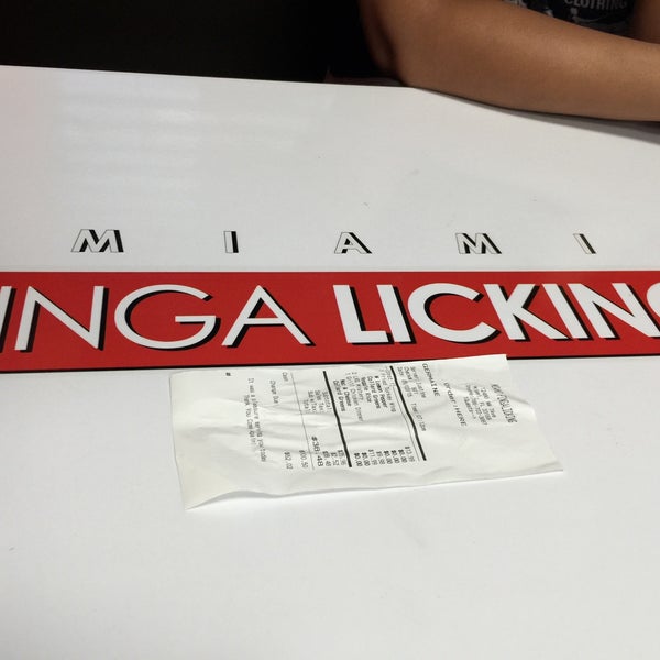 9/3/2015에 Jermaine M.님이 The Licking Miami에서 찍은 사진