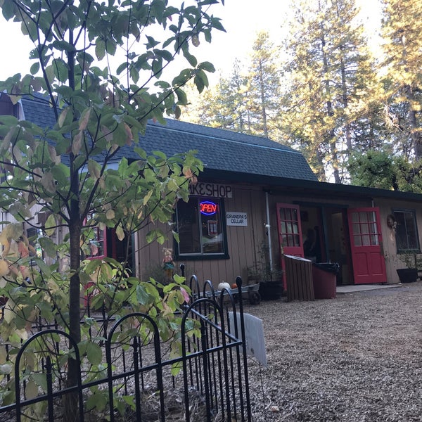 Grandpa's Cellar Farm in Camino