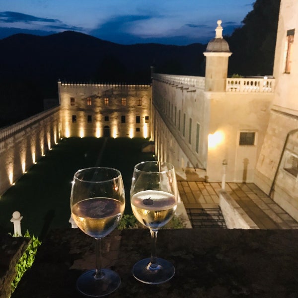 Foto diambil di Castello del Catajo oleh Alice B. pada 8/23/2019