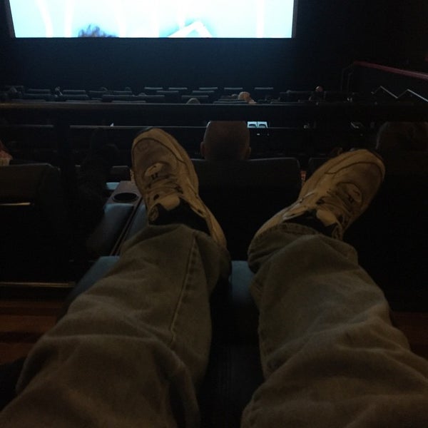 Photos At Regal Ua Oxford Valley 27 Tips From 2482 Visitors