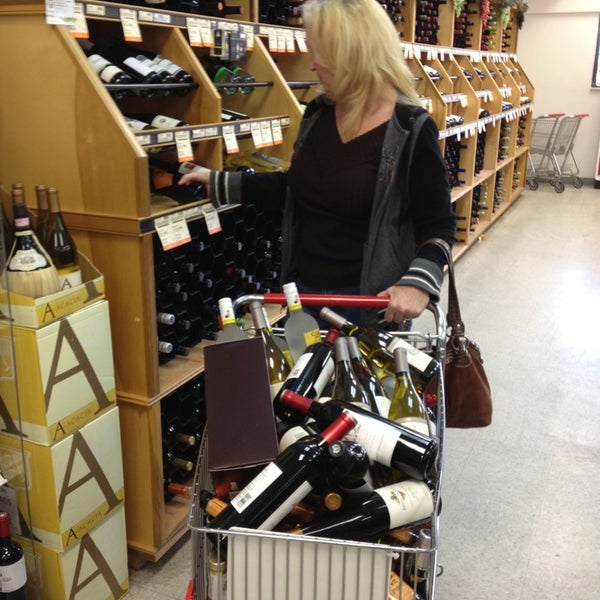 PA Wine & Spirits Liquor Store in Somerton