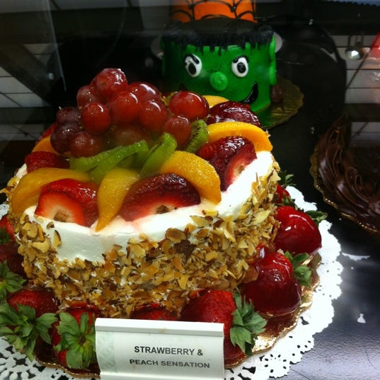 Featured image of post How to Make Publix Strawberry And Peach Sensation Cake Nutrition