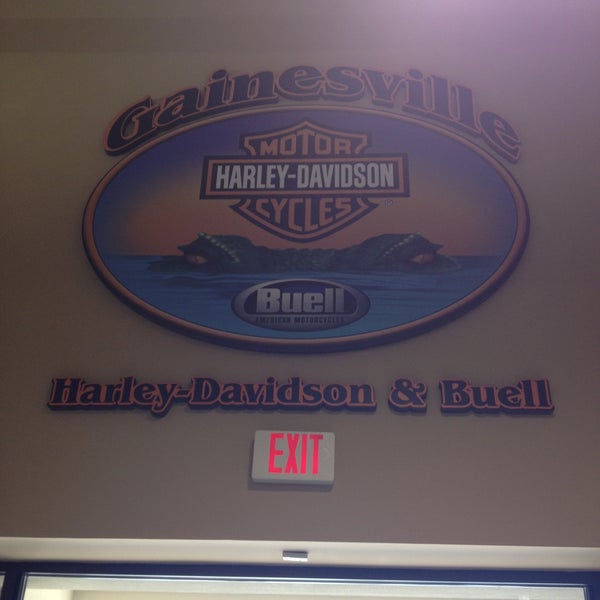 Foto tomada en Gainesville Harley-Davidson  por Big J. el 4/13/2013