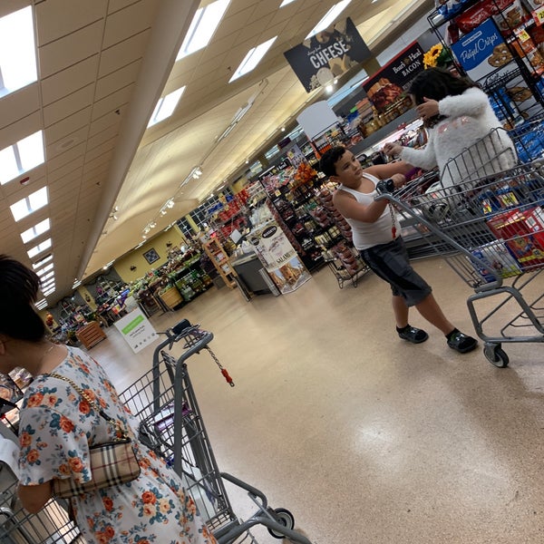 Super Stop & Shop 59 Blvd