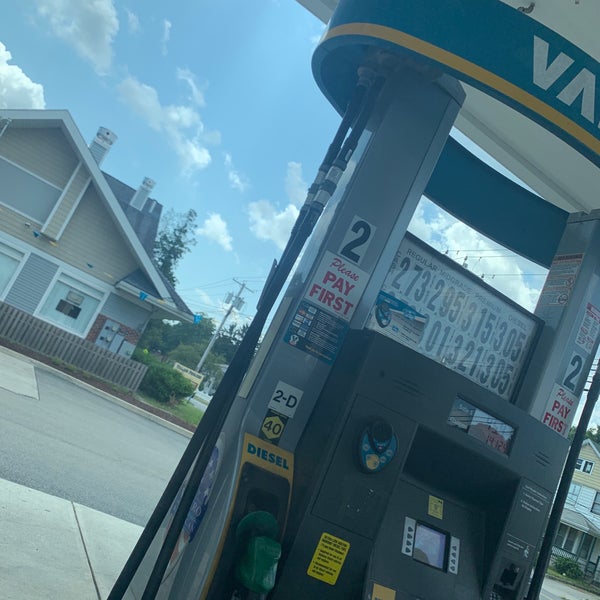 Valero 2558 South Ave