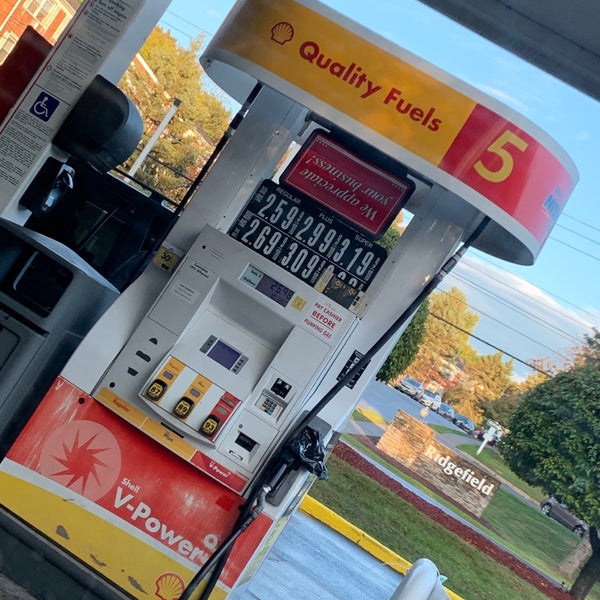 Shell Fuel Station in Poughkeepsie
