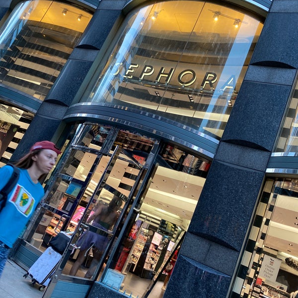 SEPHORA Cosmetics Store in Upper East Side