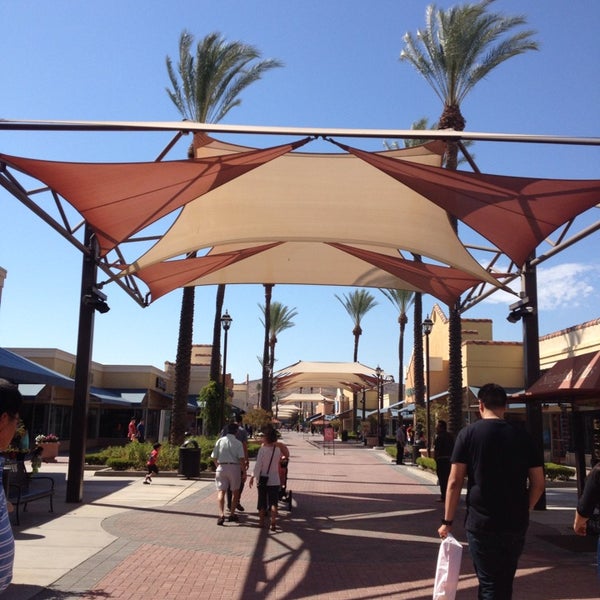 Photo taken at Lake Elsinore Outlets by Dymphna on 8/18/2013