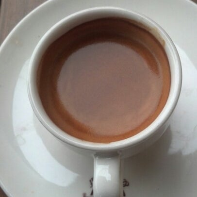 Снимок сделан в The Coffee Bean &amp; Tea Leaf пользователем Tes T. 2/2/2013