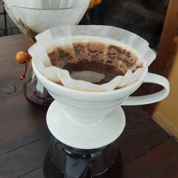 Снимок сделан в Pour Over Coffee пользователем Ş. 12/27/2019