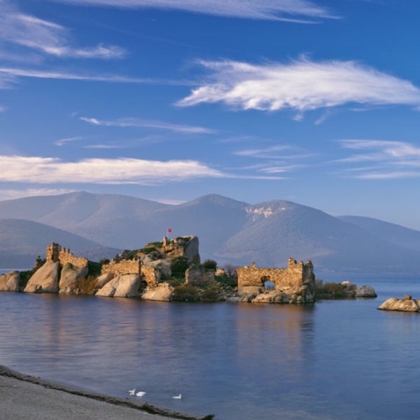 Foto diambil di Lake Bafa oleh ZA pada 10/21/2016