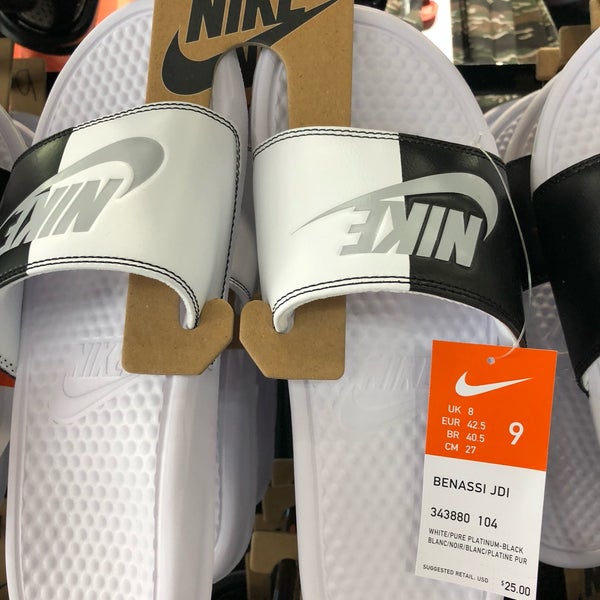 Shoe Palace Ala Moana Kakaako 1450 Ala Moana Boulevard